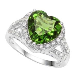 Emerald Heart 925 Sterling silver ring